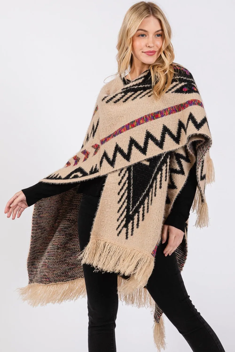 MS0410 Aztec Pattern Tassel Knit Ruana